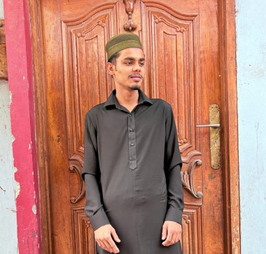 Nazim Ali, 18, India