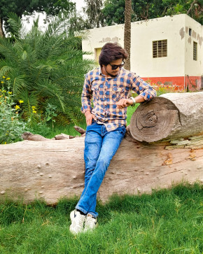 Piyush, 23, India