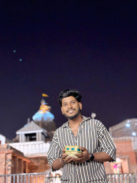 Preet, 23, India
