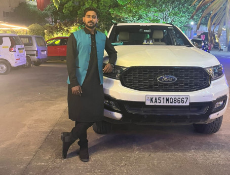 Shiraz, 25, India