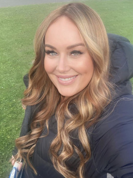 Sophie, 32, Canada