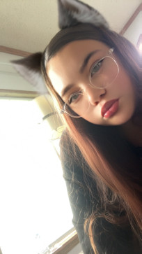 Zoey Jane, 18, United States
