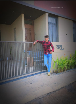 Vaibhuuxx, 22, India