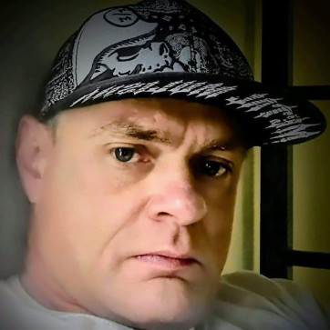 Mike B, 35, United States