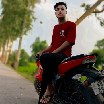 Rakibul Khan, 18, India
