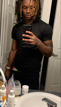 Dee, 27, United States