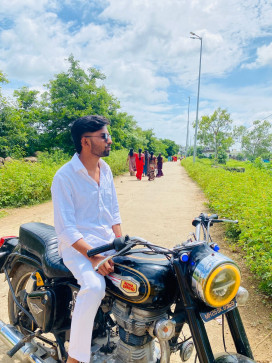 Tejas, 19, India
