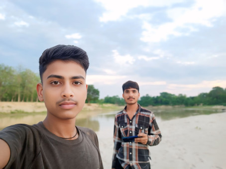 Rupesh Paswan, 18, India