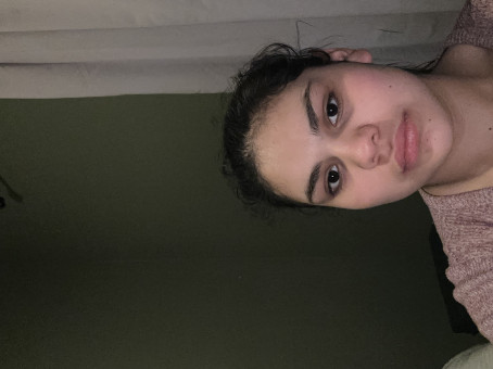 Bella Lovelace, 19, United States
