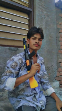 Aditya, 20, India