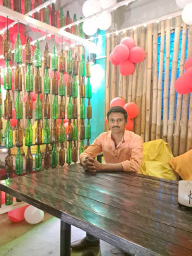 Sam, 25, India