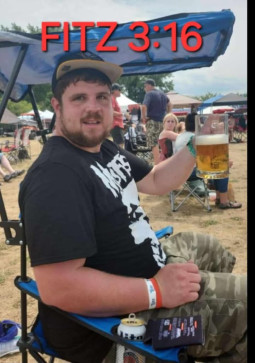 Andrew, 32, United States