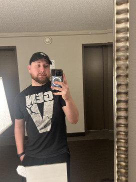 Tommy, 32, United States