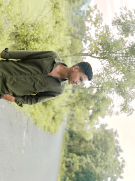 Venqzci, 18, India