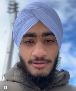Amarveer, 22, Canada