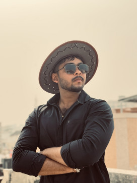 Dhruv, 21, India