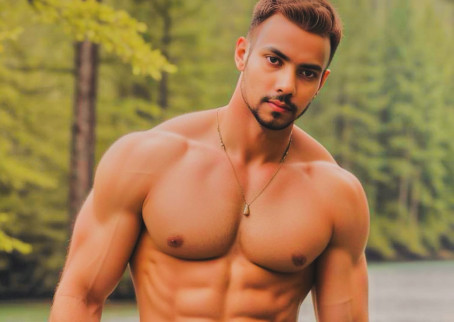 Manish, 21, India