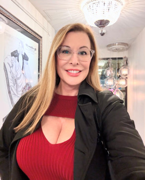 Morgan, 55, United States