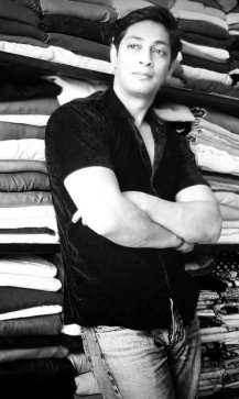 Stallion, 39, India