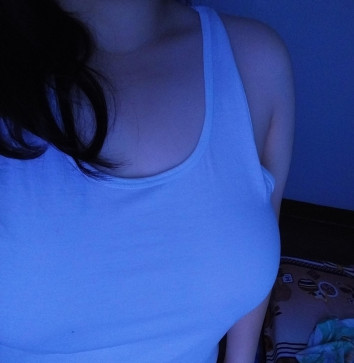 Yna, 20, Philippines