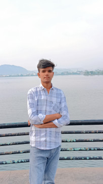 Jitendra Chavda, 18, India