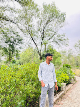 Aniket Patel, 18, India
