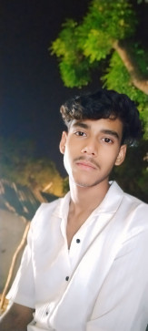Akib, 18, India