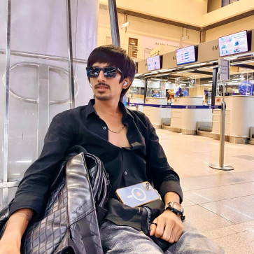 James Oliever, 30, India