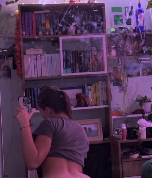 Eleanora, 21, United States