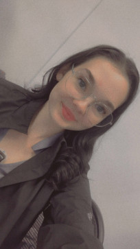 Katie, 20, United States