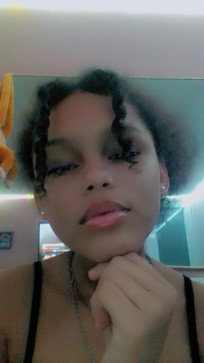 Andrea, 18, Puerto Rico