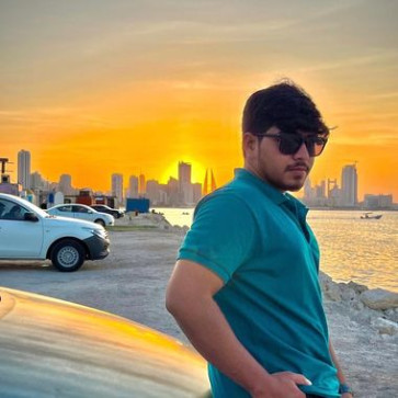 Toni, 28, India