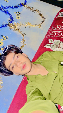 Danish Khan, 19, India