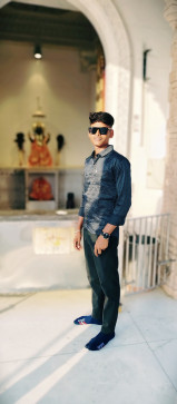 Sitesh, 18, India