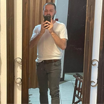 Fito, 32, Costa Rica