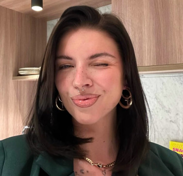 Sophia, 32, United States