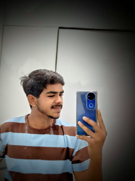 Heera Singh, 18, India