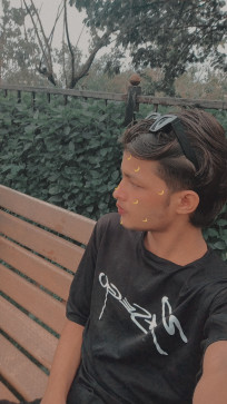 Dz Faixo M, 19, India