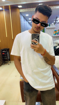 Anuj, 22, India