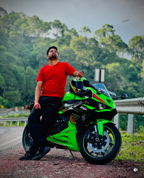 Aashu Khan, 24, India