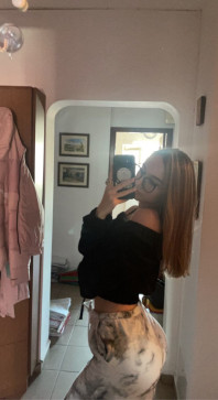 Glenna Kate, 28, United States