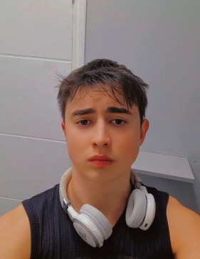 Nasro, 20, Algeria
