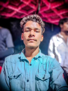 Niku, 21, India