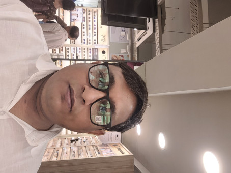 SUMIT, 40, India