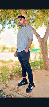 Sandy, 24, India