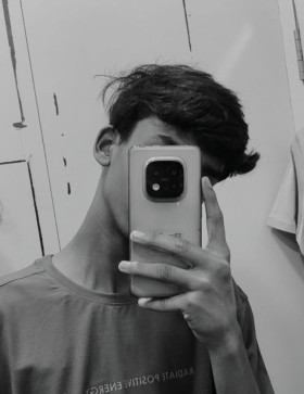 Lx_aatif_07, 18, India