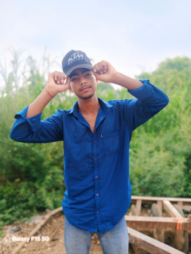 Manish, 18, India