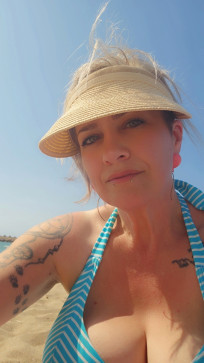 Marie, 38, Belgium