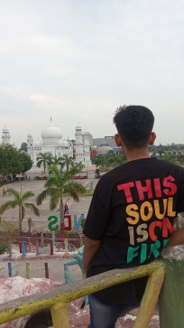 Zex, 24, India