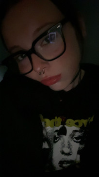 Lola Marie, 19, United States